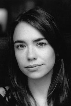 Caroline Martin interpreta Helen