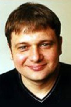 Sergey Badichkin interpreta Colleague