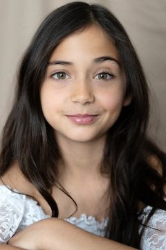 Victoria Comte interpreta Young Eve