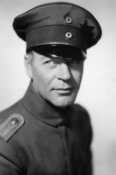 G. Pat Collins interpreta Bertinck