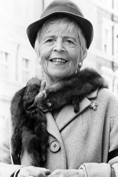 Patricia Hayes interpreta Urgl