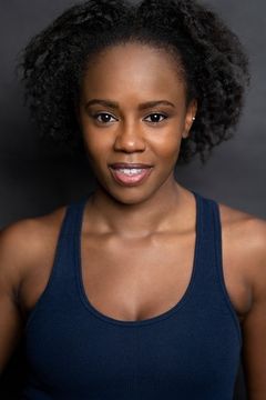 Jordan Boatman interpreta Estella Moore