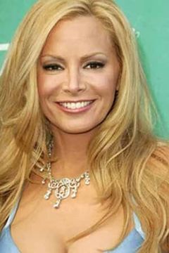 Cindy Margolis interpreta Fembot