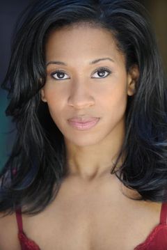 Malikha Mallette interpreta Jinn Mom (voice)