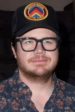 Josh McDermitt interpreta Director