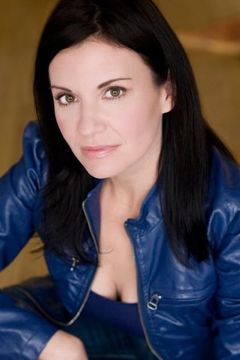 Rebecca Gibson interpreta Odette Heller