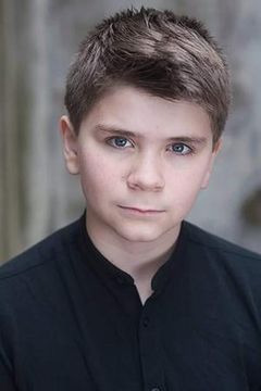 Chase Wainscott interpreta Rich Kid #1 (uncredited)