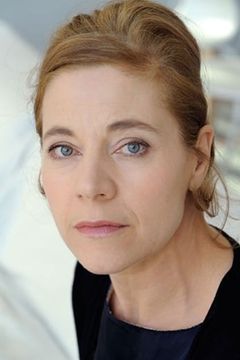 Barbara Melzl interpreta Fire Witch