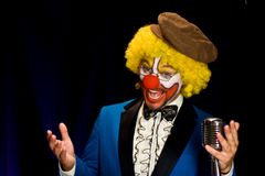 Mikey Granger interpreta The Robber