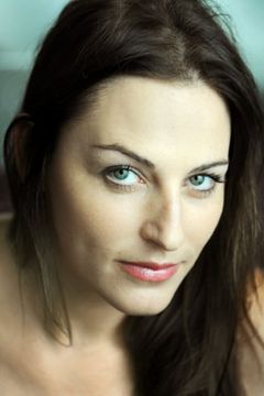 Antonella Bavaro interpreta Silvia
