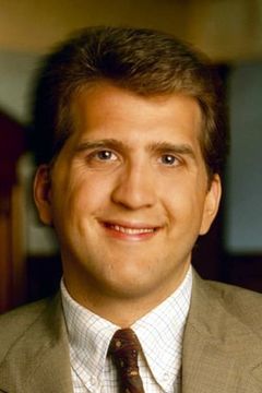Daniel Roebuck interpreta Frankenmonster (uncredited)