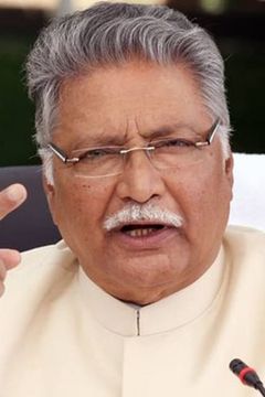 Vikram Gokhale interpreta Narayanan