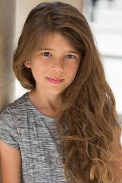 Lexie Benbow-Hart interpreta Dr. Crane’s Daughter