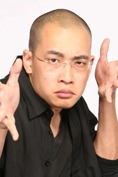 Larry Leong interpreta Steng