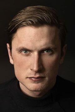Mikkel Boe Følsgaard interpreta Asger Holm Kirkegaard