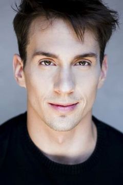 Ian Arcudi interpreta Blueprint Dancer