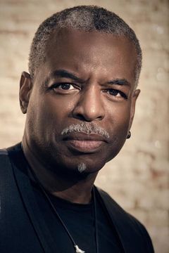 LeVar Burton interpreta Paul Haley