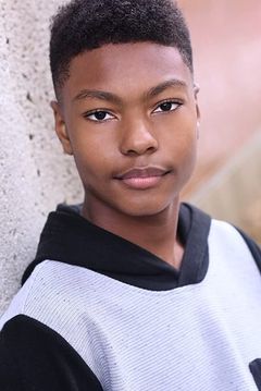 Alex Henderson interpreta Jamar