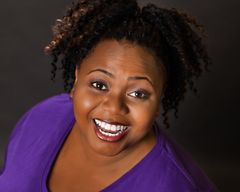 Amelia Fowler interpreta Candy Store Nurse