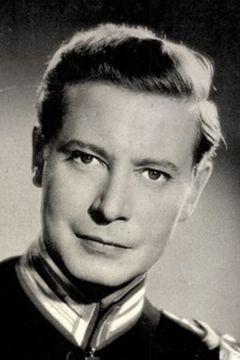 Dieter Borsche interpreta Captain Rahe