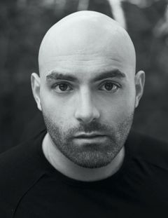 Heider Ali interpreta Spice Market Merchant