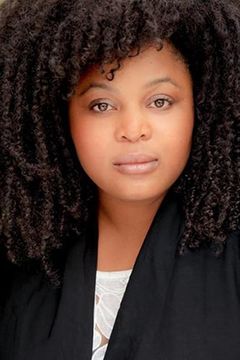 Gbemisola Ikumelo interpreta Adelola Olofin