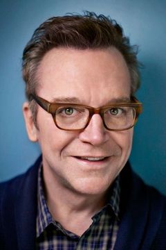 Tom Arnold interpreta Bink