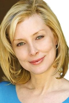 Valerie Wildman interpreta May