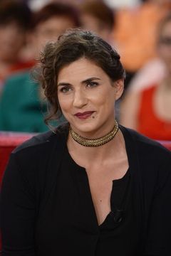 Emmanuelle Galabru interpreta Béatrice