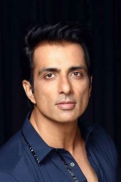 Sonu Sood interpreta Randall