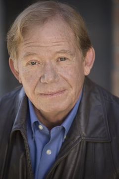 William Sterchi interpreta Walt Kealer