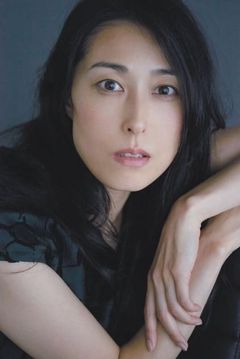 Natsuki Kunimoto interpreta Riku