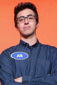 Joseph Romano interpreta Ronald (Shovelmouth Boy) (voice)