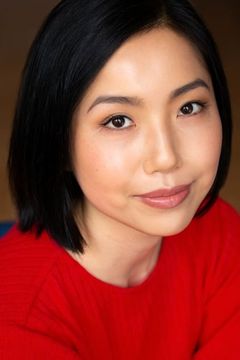 Ally Xue interpreta Mei-Lynn