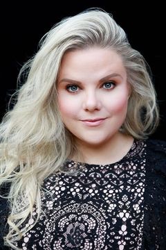 Mackenzie Marsh interpreta Marsha Mulberry