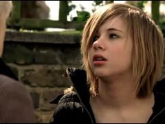 Laura Greenwood interpreta Sarah