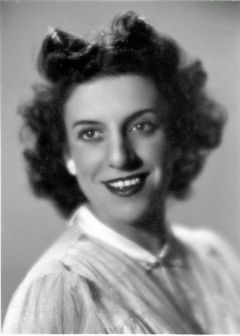 María Isbert interpreta Delatora