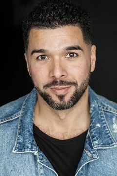 AJ Crivello-Jones interpreta Dan Reed