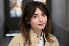 Louisa Pili interpreta Clara