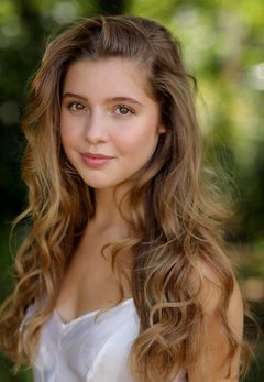 Georgia Pemberton interpreta Fiona