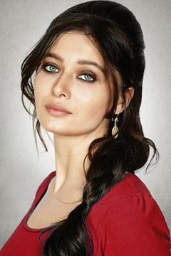 Nurgül Yeşilçay interpreta Yasemin
