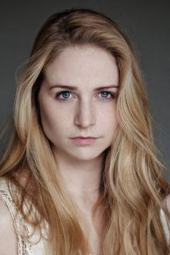 Niamh Algar interpreta Gemma