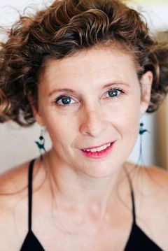 Julia Fossi interpreta Anna