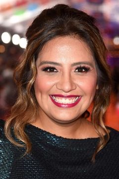 Cristela Alonzo interpreta Cruz Ramirez (voice)