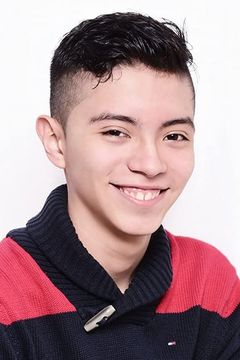 Bryan Gael Guzman interpreta Luis' Son