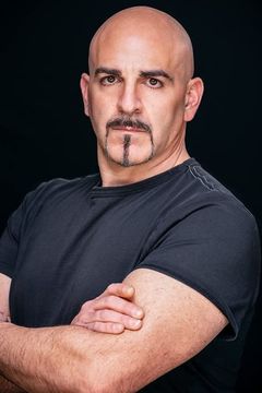 Rob Daprocida interpreta Security Guard #1