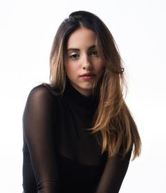 Marcella Acuña Báez interpreta Suzanne