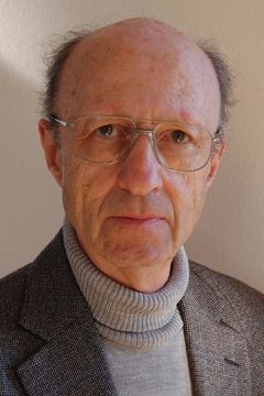 Frederick Rolf interpreta Carl Bode
