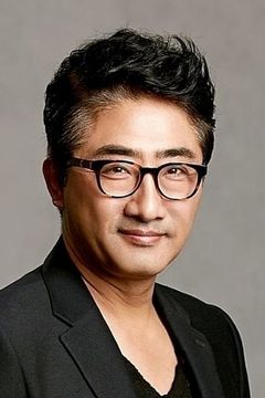 Ryu Tae-ho interpreta Newspaper manager
