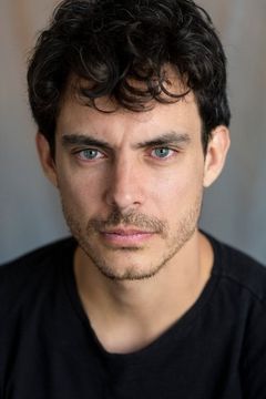 Francisco Angelini interpreta Gabe